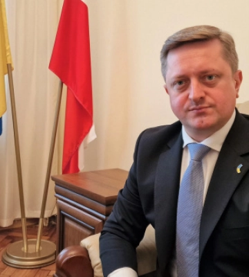 Кордон не може бути заручником українсько-польських відносин - посол Зварич