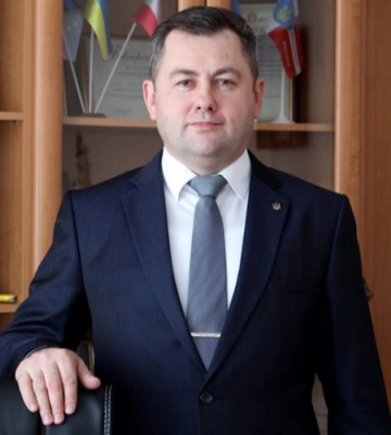 Взяв на роботу та встановив надбавку для дружини: колишнього ректора ЛНТУ визнали винним у корупції