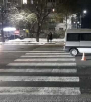 На Рівненській пішохід потрапив під колеса автомобіля