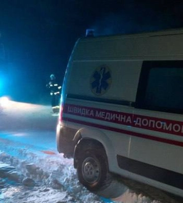 У Рівному у снігу застрягла &quot;швидка&quot;