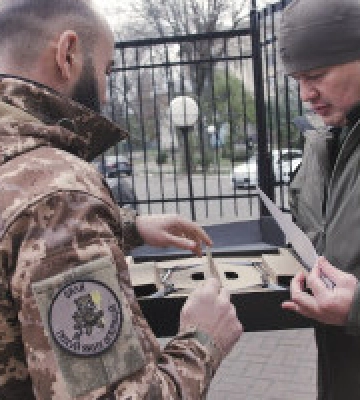 “Українська команда” передала розвідникам на Запорізький напрямок партію дронів-камікадзе - Артур Палатний