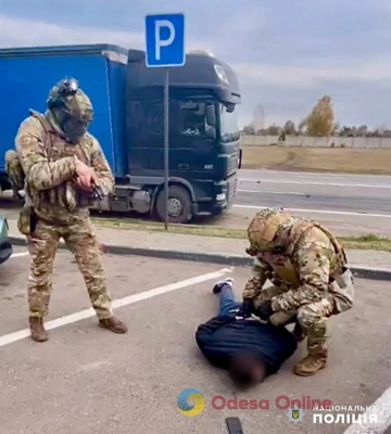 Одесит організував втечу з України для чоловіків призовного віку