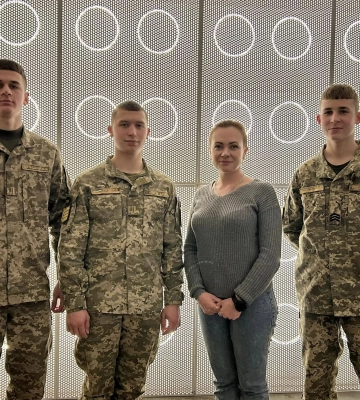 «Найбільше боюся звуку скотчу»: звільнена з полону захисниця, яка живе нині в Луцьку, розповіла про жахіття полону
