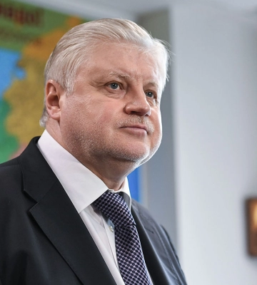 Російський високопосадовець удочерив викрадену з Херсона дівчинку: що відомо