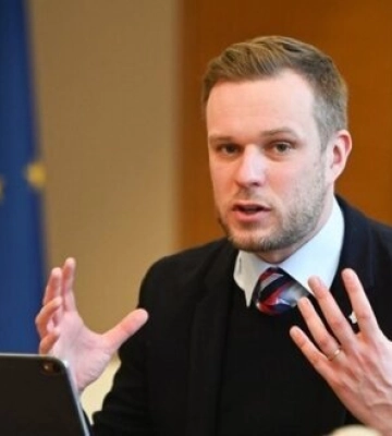 Відсутність допомоги Заходу може змусити Україну піти на переговори з РФ, - глава МЗС Литви Ландсбергіс