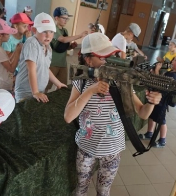 Кремль наказав посилити "промивку мізків" дітям на ТОТ - ЦНС