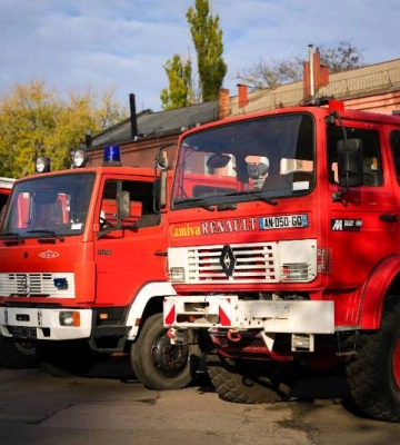 Одеські рятувальники отримали автомобілі від зарубіжних партнерів