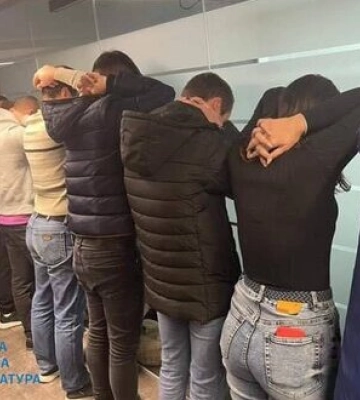 Діяли під виглядом працівників інвесткомпанії: в Одесі викрито шахрайський кол-центр з щомісячним заробітком до $200 тис.&amp;hellip;