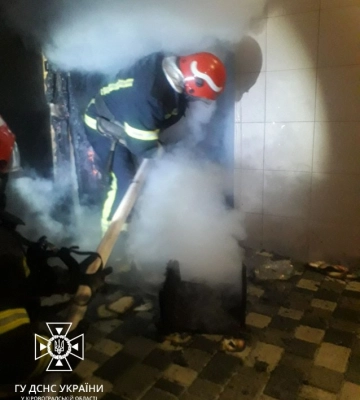 У центрі Кропивницького горіло підсобне приміщення багатоповерхівки