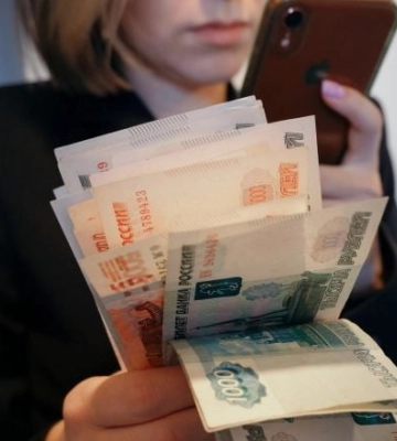 Жители Мелитополя могут получить полумиллионный штраф за песни &quot;неправильных&quot; исполнителей