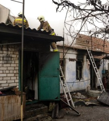 Рятувальники ліквідували пожежу літньої кухні у Миколаєві