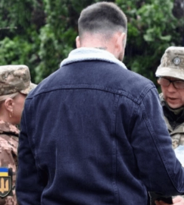 Комендант Львівщини готовий до судових позовів з приводу свого наказу про перевірку документів