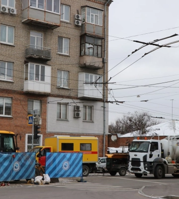 У Холодногірському районі Харкова відновлюють колектор