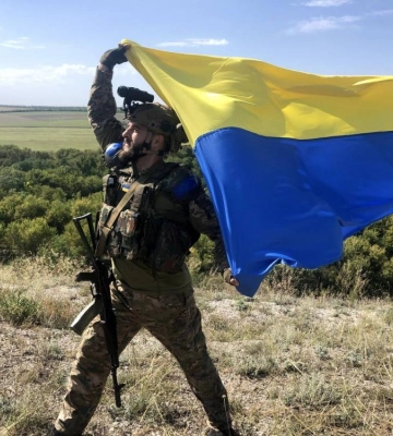 Поет на фронті. Історія сапера, який після травми проходить реабілітацію у Рівному (ВІДЕО)