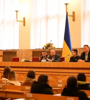 Майбутні економісти сьогодні побували в Закарпатській ОВА