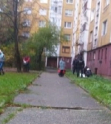 В Ужгороді дівчина випала з 4 поверху і вижила