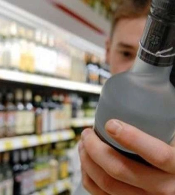 Свято під загрозою? В Україні можуть здорожчати алкогольні напої