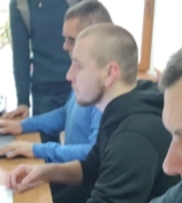 Бібліотекарі Рівного допомагали військовим із втратою зору опанувати мобільну грамотність