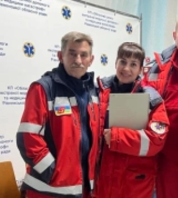 Фельдшери Рівненської екстренки врятували 36-річного чоловіка із зупинкою кровообігу