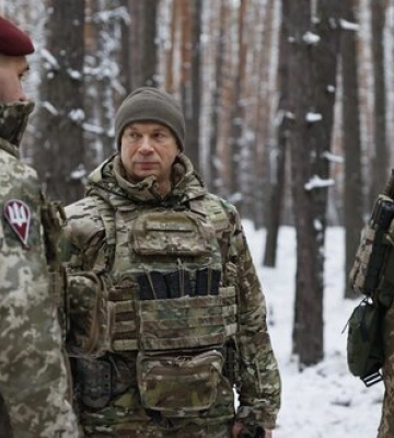 Сирський відвідав позиції ЗСУ на Куп’янському та Бахмутському напрямках: Ухвалено рішення для посилення оборони