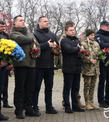 Дніпряни вшанували пам’ять жертв Голодоморів