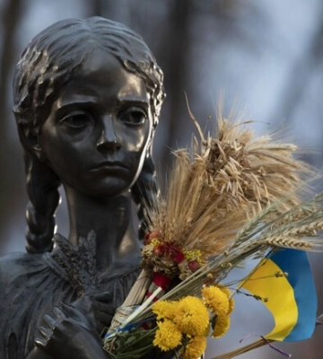 Україна вшановує 90-ті роковини Голодомору 1932—1933 років