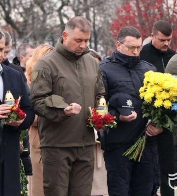 Дніпряни вшанували пам’ять жертв Голодоморів