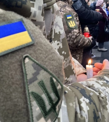 Львів’яни вшанували пам’ять жертв голодоморів. Фото дня