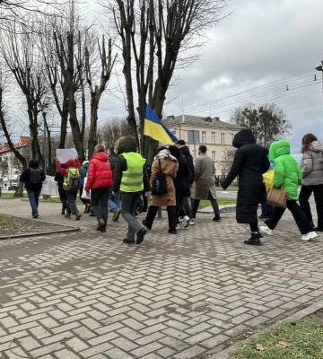 "800 мільйонів на військо": у Луцьку відбувся марш протесту. Що вимагали люди
