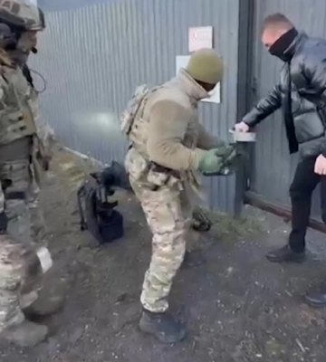 4 мільйони доларів та злитки золота: ДБР затримали депутата Рівненської обласної ради 