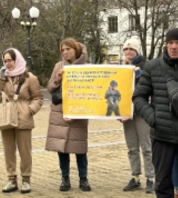 Лучани вийшли на марш з вимогою спрямувати 800 мільйонів бюджетних залишків на ЗСУ