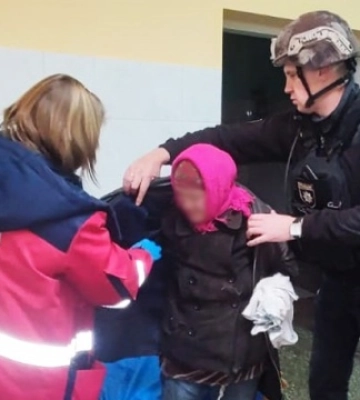 Поралася у дворі по господарству: під час обстрілу прикордоння Чернігівщини поранено цивільну жінку