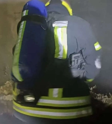 У Марганці спалахнула пожежа в п'ятиповерхівці: врятовано жінку