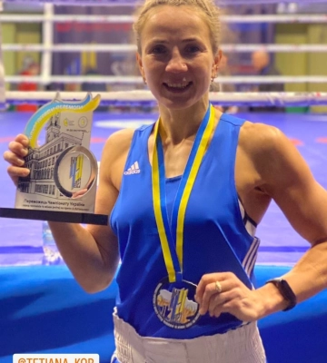 Перша в історії 14-разова чемпіонка України серед дорослих: волинська боксерка здобула золото у Львові