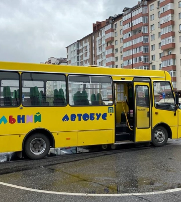 На Прикарпатті бракує шкільних автобусів