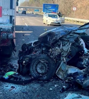 У Києві в ДТП загинуло подружжя, травмовані діти
