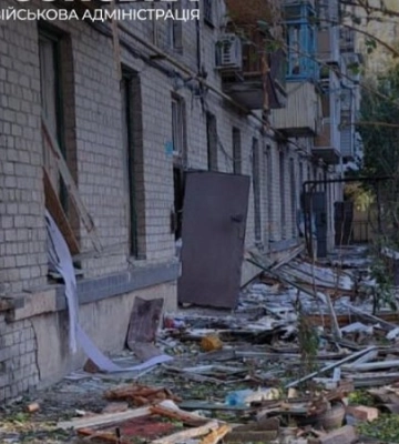 Ворог періодично обстрілює Херсон, є влучання у Корабельному та Дніпровському районах