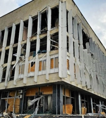 Ворог періодично обстрілює Херсон, є влучання у Корабельному та Дніпровському районах