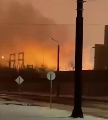На Челябінському тракторному заводі, який випускає двигуни для танків, спалахнула пожежа