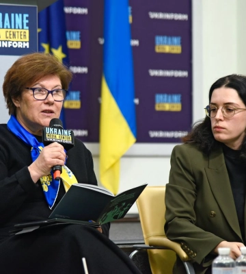 Медіапростір без "слабкої статі": українські ЗМІ мають позбутися гендерних стереотипів
