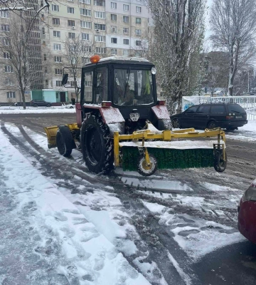 КВПВ долучився до прибирання снігу на вулицях Харкова