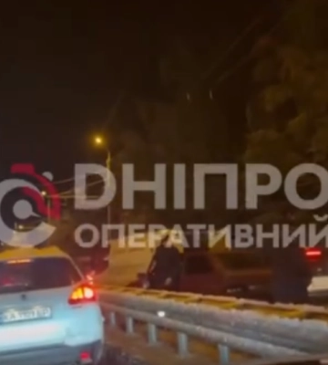 Внаслідок аварій у Дніпрі утворилися кілька великих заторів: які ділянки краще об&#039;їхати