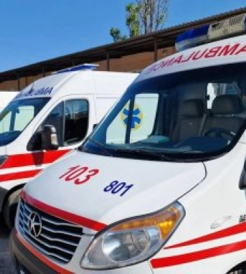 В Ужгороді дівчина випала з 4 поверху і вижила