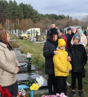 На Волині матері загиблого бійця вручили його посмертний орден 