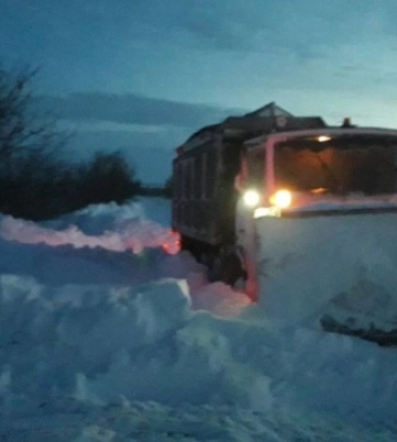 На Миколаївщині за добу зі снігових заметів вивільнили 89 авто та 5 &quot;швидких&quot;