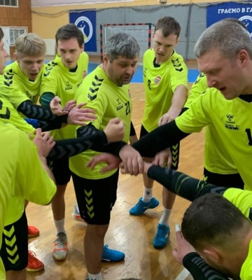 Сумські гандболісти обіграли вінничан