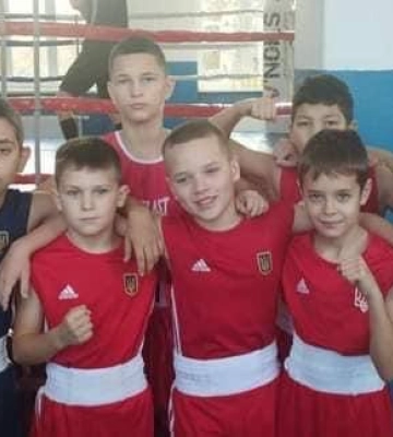 Юні боксери з Мукачева привезли з Львівщини нагороди вищого ґатунку