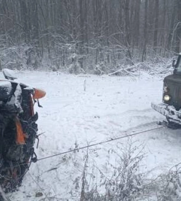 На Кіровоградщині через снігопади обмежили рух на міжнародних трасах