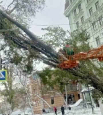 На вулицях Одеси працюють майже дві тисячі комунальників