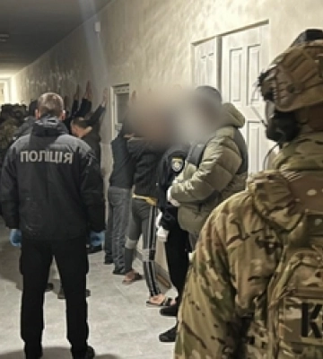 На Волині у виправній колонії діяла організована група шахраїв 